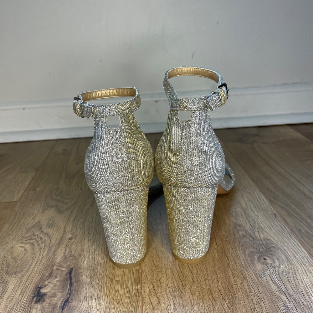 Stuart Weitzman Nearly Nude Nocturn Silver Sparkly Heels Size: 7.5 - Picture 6 of 8